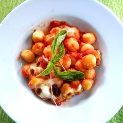gnocchi met tomatensaus en mozzarella