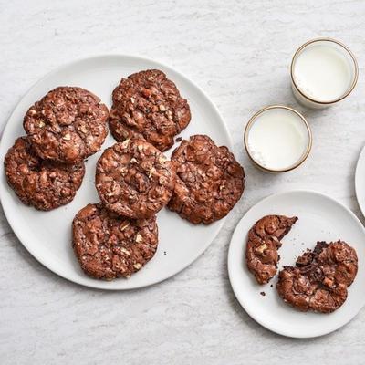 ghirardelli flourless fudgy chocolate chip cookies