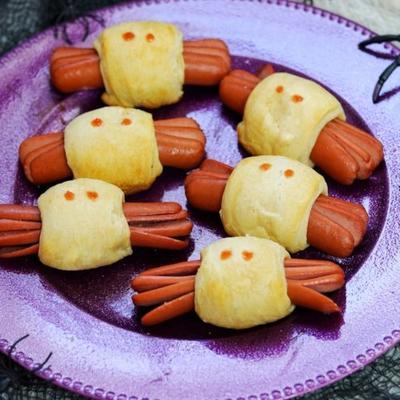 spooky spider halloween hotdogs