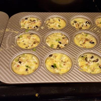 ari's muffin-tin omeletten