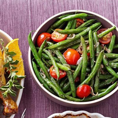 groene bonen met kruiden 'n' tomaten