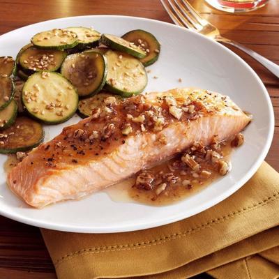 zalm met honing pecannootsaus