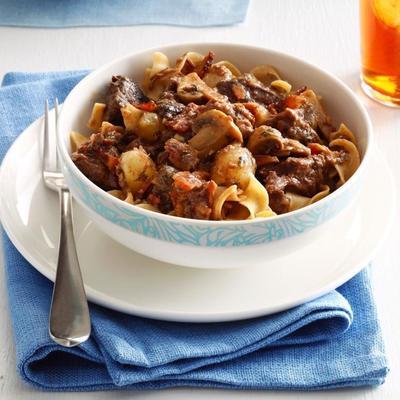 slowcooker rundvlees bourguignon