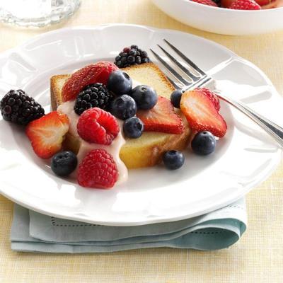 creme berry fruitsalade