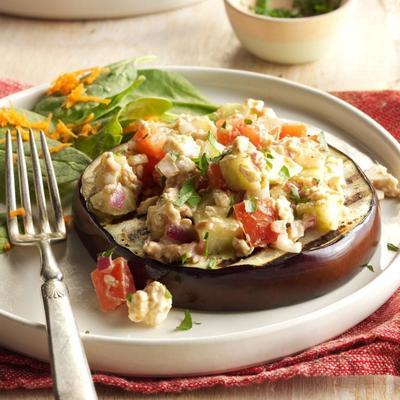 gegrilde aubergine met feta-saus