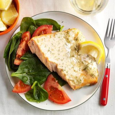 gegrilde zalm met speciale saus