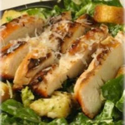 Caesar salade van gerookte kip met mosterd van maille® dijon originale