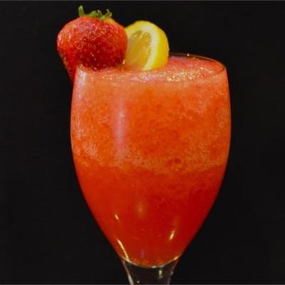 Strawberry limonade slushie