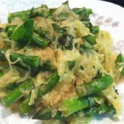geroosterde spaghetti squash met asperges en geitenkaas