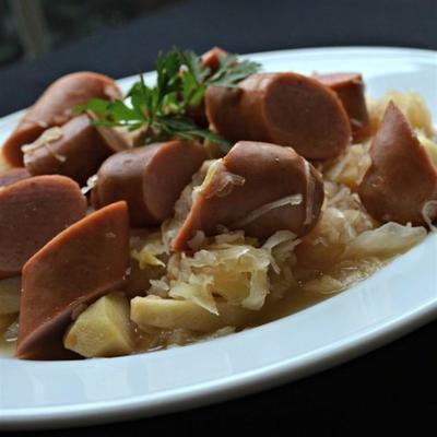 slow cooker knockwurst met zuurkool en appels