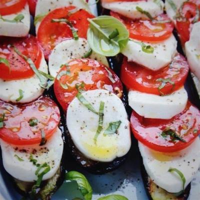 caprese-gevulde courgette