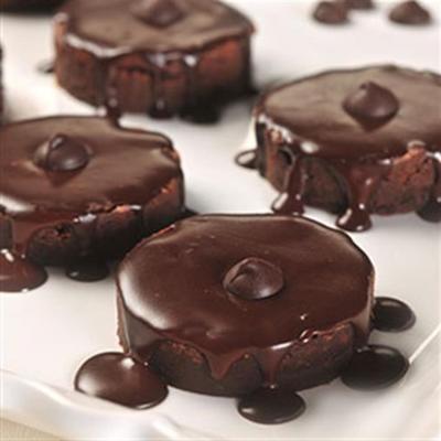 pure chocolade ganache brownie cake