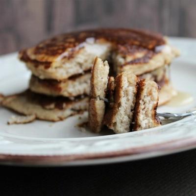 verbazingwekkende amandelmeelpannekoeken (glutenvrij en paleo-vriendelijk)