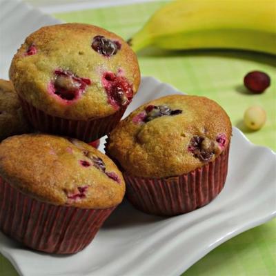 edna's banaan cranberry muffins