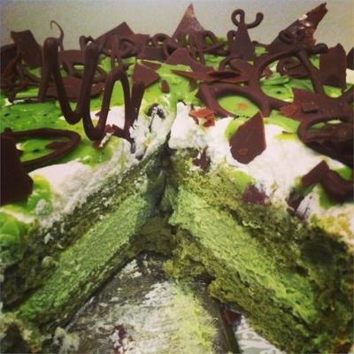 matcha-mascarpone layer cake