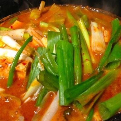 umma's kimchi jigeh