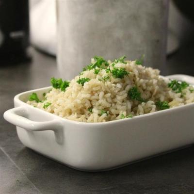 zonder gedoe perfect gebakken bruine rijst