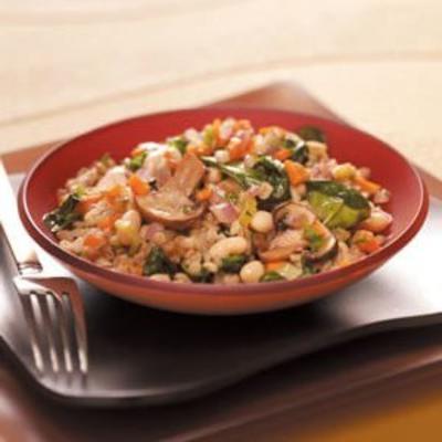 gerstpilau met cremini-paddenstoelen en gekarameliseerde groenten