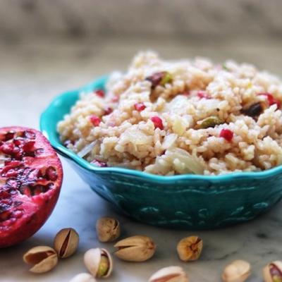 Midden-Oosten rijstpilaf met granaatappel