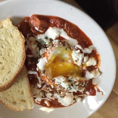 Mexicaanse shakshuka aka 'eieren in een pot'