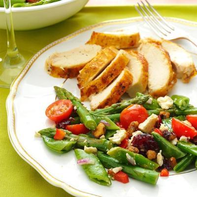 salade van asperges en snapsliertjes