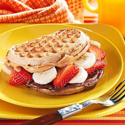 fruitige en nootachtige wafelsandwiches