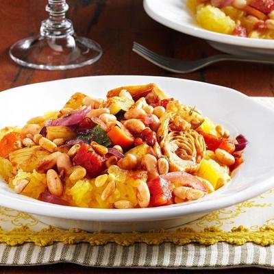 spaghetti squash met balsamico groenten en geroosterde pijnboompitten