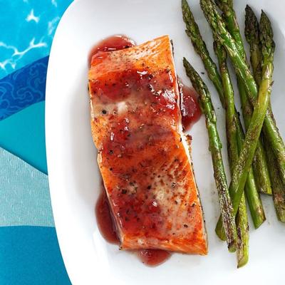 zalm met frambozenglazuur