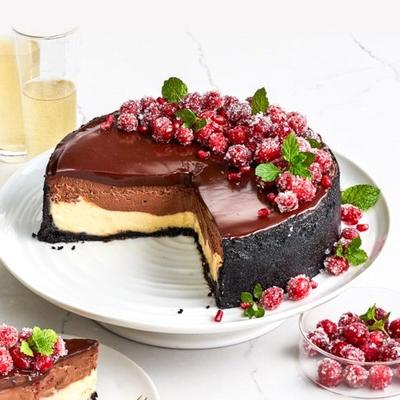 ghirardelli gelaagde chocolade cheesecake met ganache glazuur