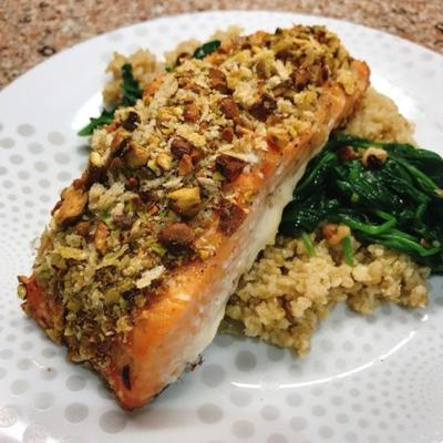 in de oven geroosterde zalm met pistache-korst