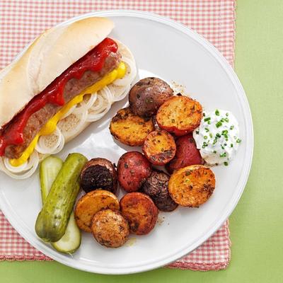 Baskische aardappelen met kruiden en sourcream