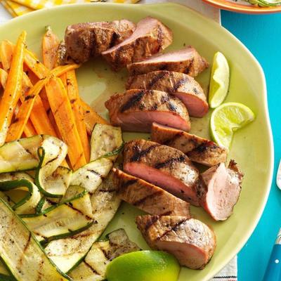 gegrild mojo-varkensvlees met dipsaus