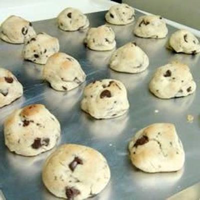 chocolate chip kiss cookies