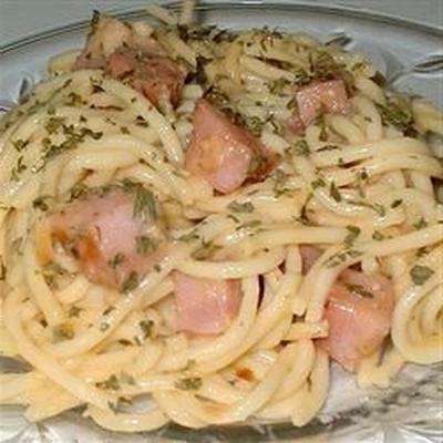 Italiaanse spaghetti met ham