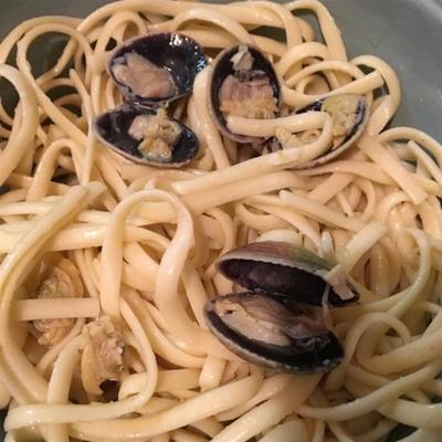 spaghetti met witte schelpdierensaus