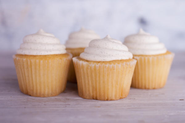 vanille buttercream frosting (van hagelslag cupcakes)