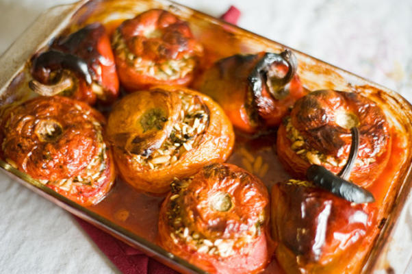 yemista (Griekse gevulde tomaten en paprika's)