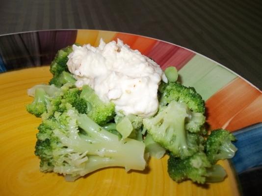 broccoli met mierikswortelsaus