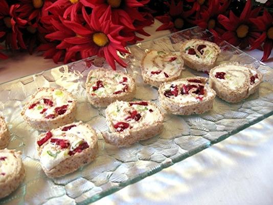 eenvoudige en heerlijke cranberry roomkaas pinwheels