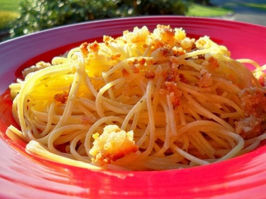 spaghetti alla carrettiera (dunne spaghetti met broodkruimels)