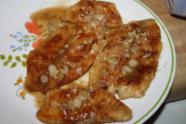 gebakken tilapia-filets met limoen