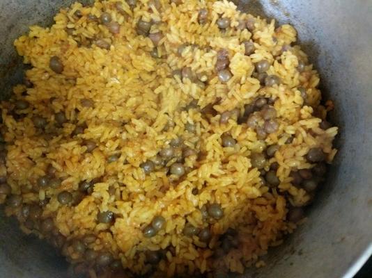 arroz con gandules (rijst en pigeon peas) -a puerto rican fav