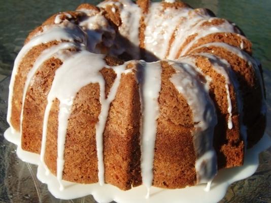 kaneel streusel bundt cake