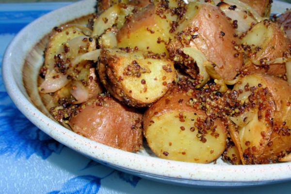 mosterdkorst rooster nieuwe aardappelen met sjalotten en knoflook