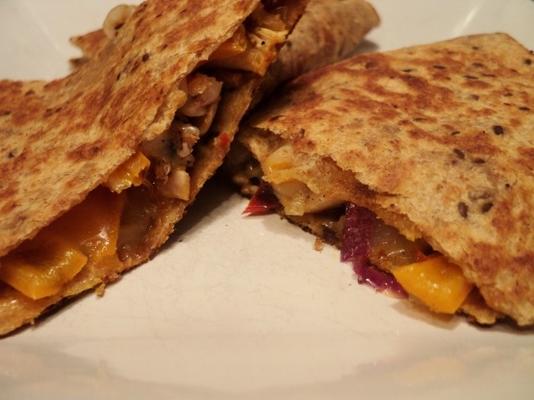 barbecue kip quesadillas