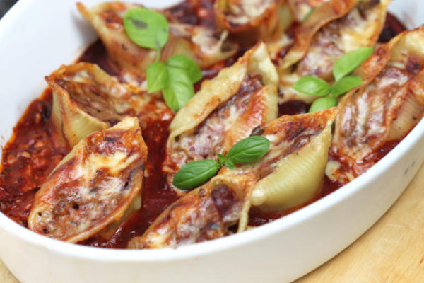 goedkope schaaldieren met gevulde pasta