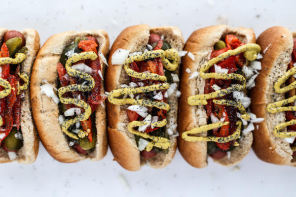 hotdogs in chicago-stijl