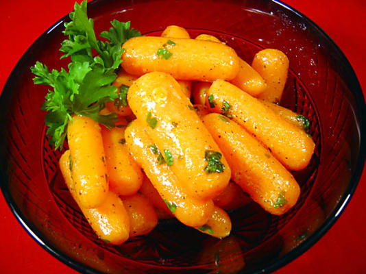 baby wortelen met citroen en peterselie