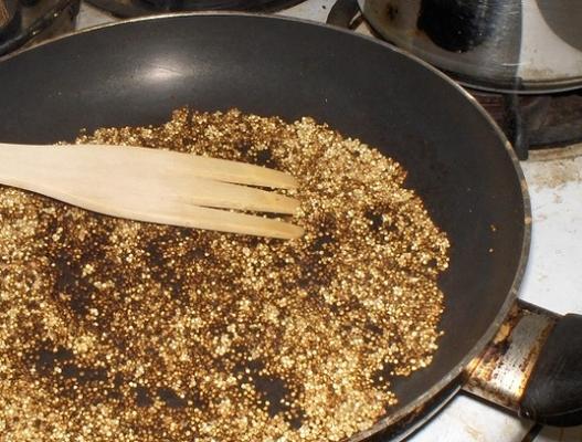 hoe je quinoa op de juiste manier schoonmaakt en proost