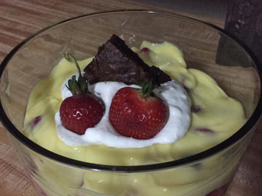 brownie aardbei trifle